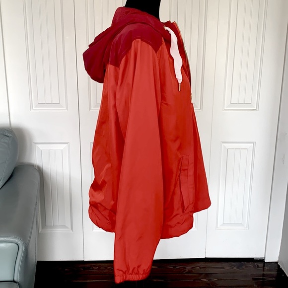 Old Navy Cropped Pull Over Jacket - Picture 6 of 10